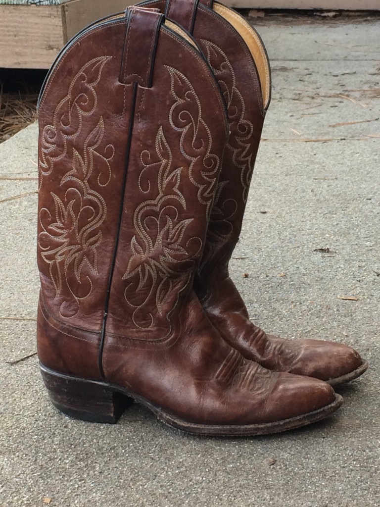 guide to buying vintage cowboy boots!
